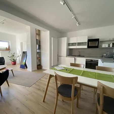 With 2 Bedrooms Σπίτι διακοπών