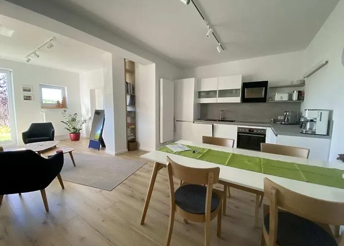 With 2 Bedrooms بيت للعطل